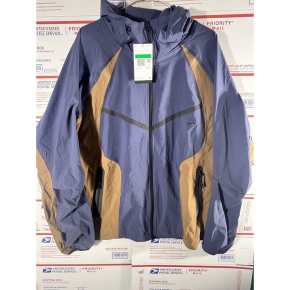 $140 NWT Nike Tech Woven Windrunner Loose Jacket IH8461-060 Size XL